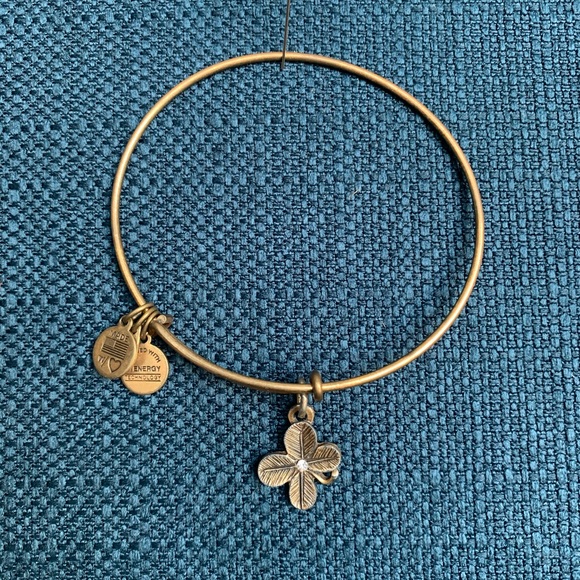 Gold Alex and Ani Four Leaf Clover bangle - Picture 1 of 1